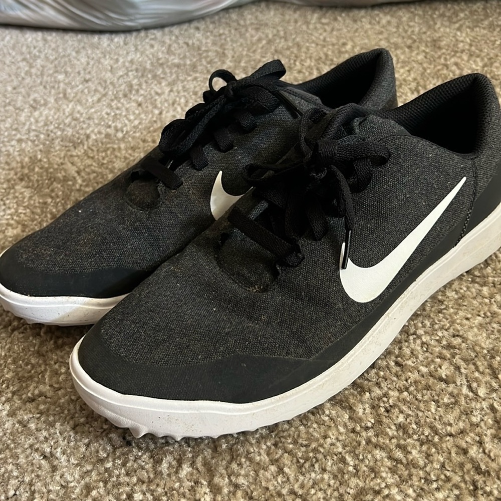 Men’s Nike Golf shoes - size 11
